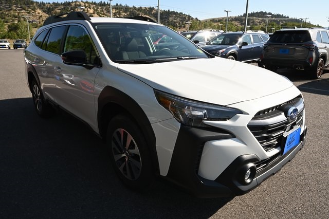 2025 Subaru Outback Premium photo 6