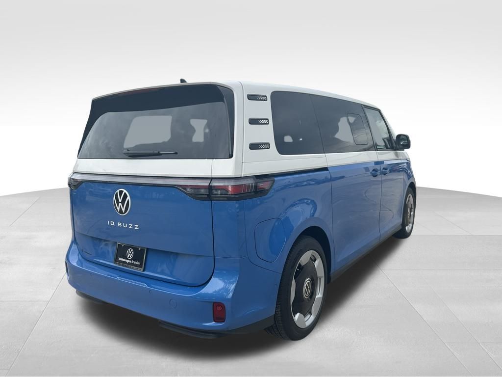 2025 Volkswagen ID. Buzz Pro Plus photo 3