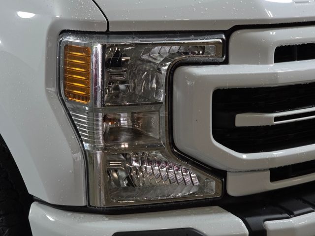 2022 Ford F-250 Lariat photo 11