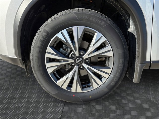 2023 Nissan Rogue SV photo 14