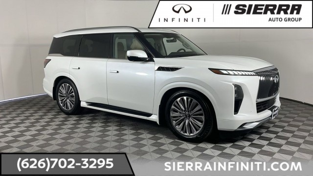 2025 INFINITI QX80 LUXE