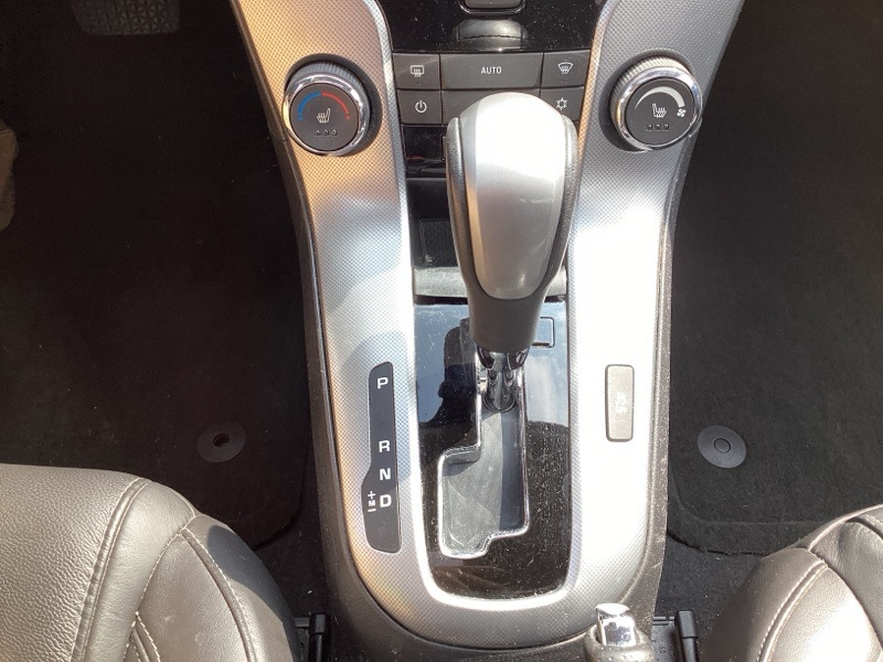 2014 Chevrolet Cruze LTZ photo 21