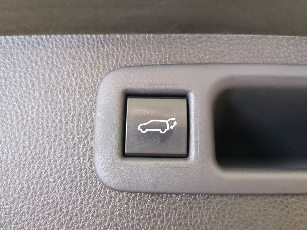 2022 Toyota Highlander XLE photo 14