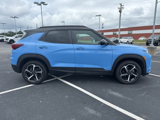 2023 Chevrolet Trailblazer RS photo 2