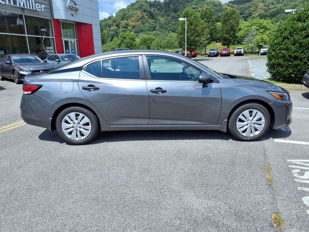 2025 Nissan Sentra S photo 2