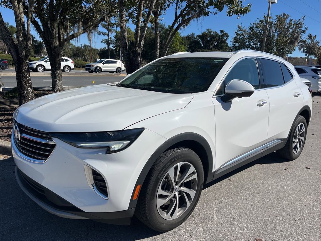 2022 Buick Envision Essence's photo