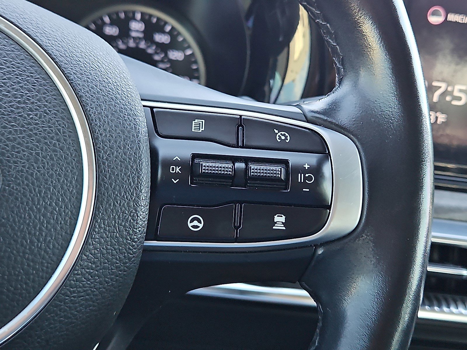 2021 Kia K5 EX photo 26