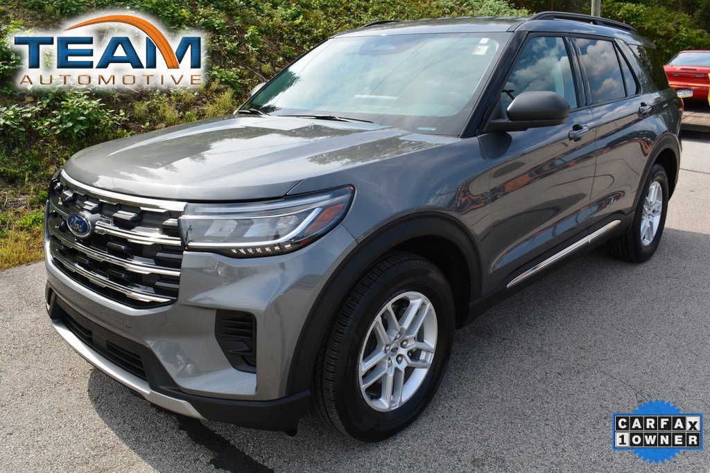 2025 Ford Explorer Active's photo