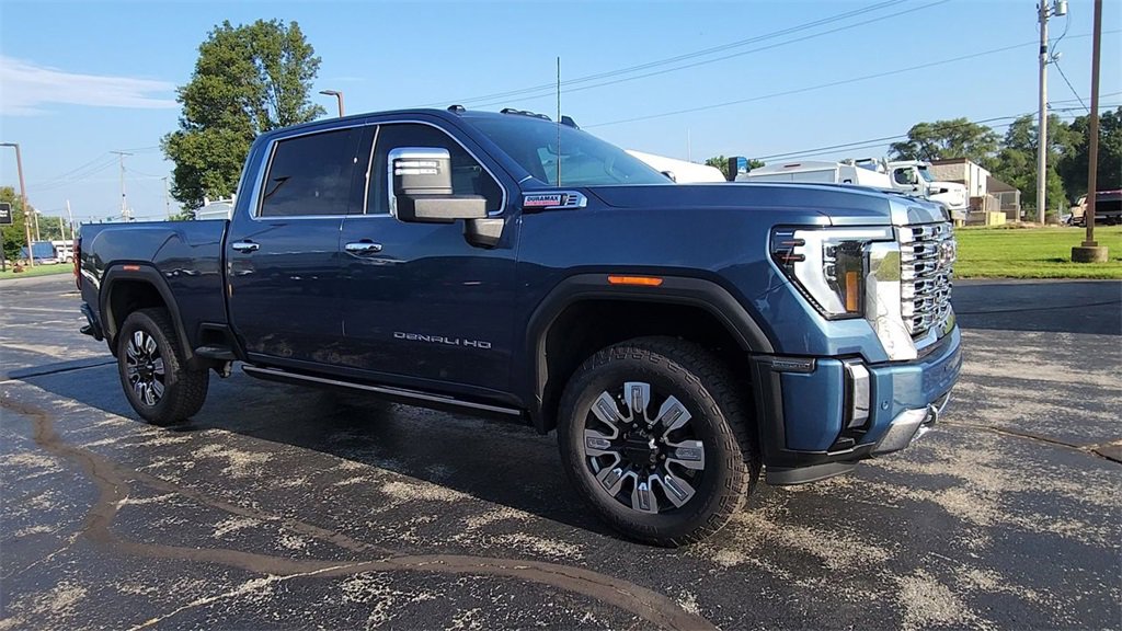 2025 Gmc Sierra 2500 HD Denali photo 2