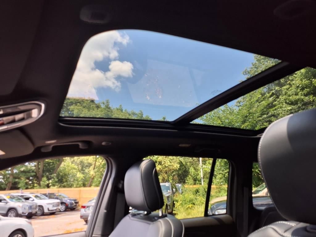 2025 Jeep Grand Cherokee Limited photo 21