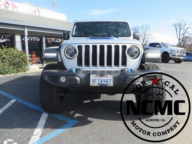 2023 Jeep Wrangler Rubicon 4xe photo 2