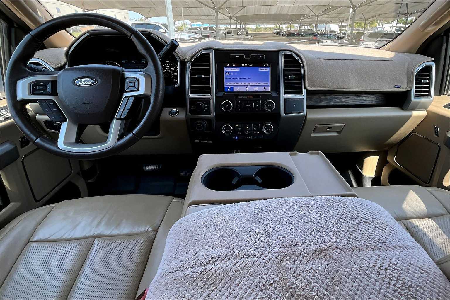 2019 Ford F-150 Lariat photo 13