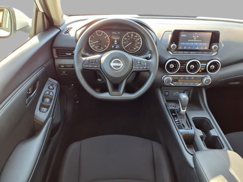 2025 Nissan Sentra S photo 4