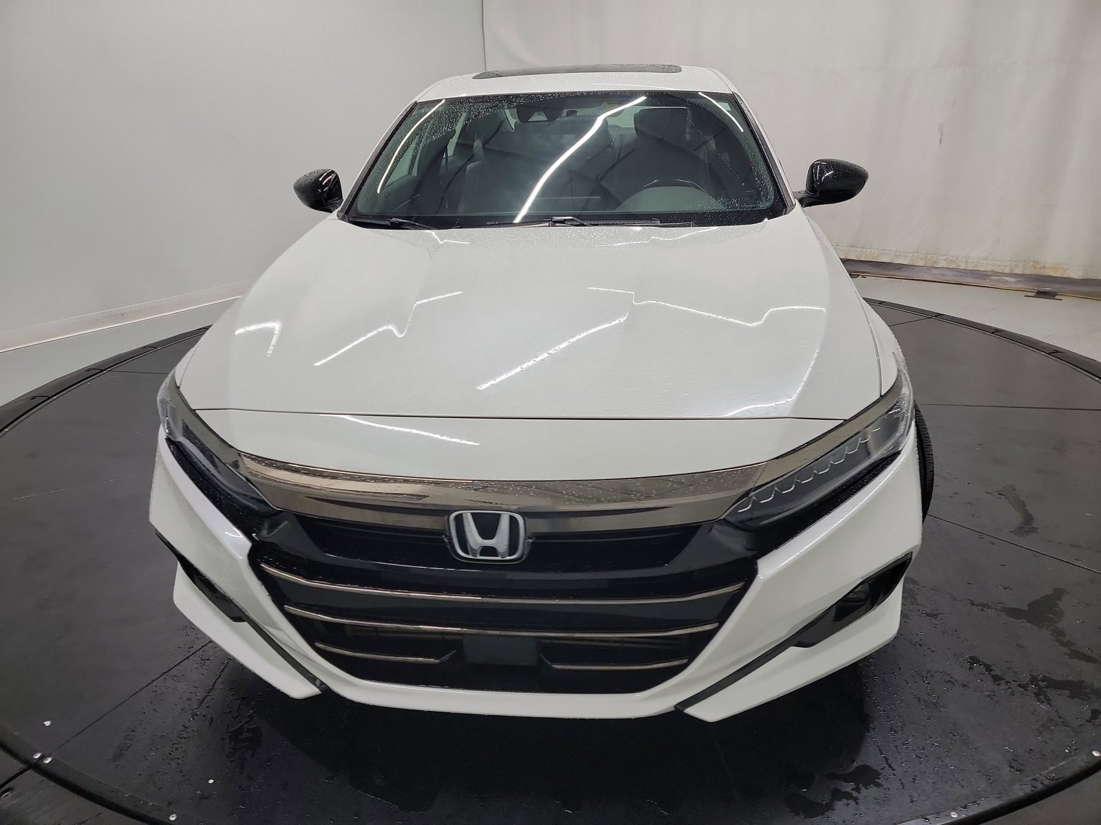 2022 Honda Accord 2.0T Sport photo 3