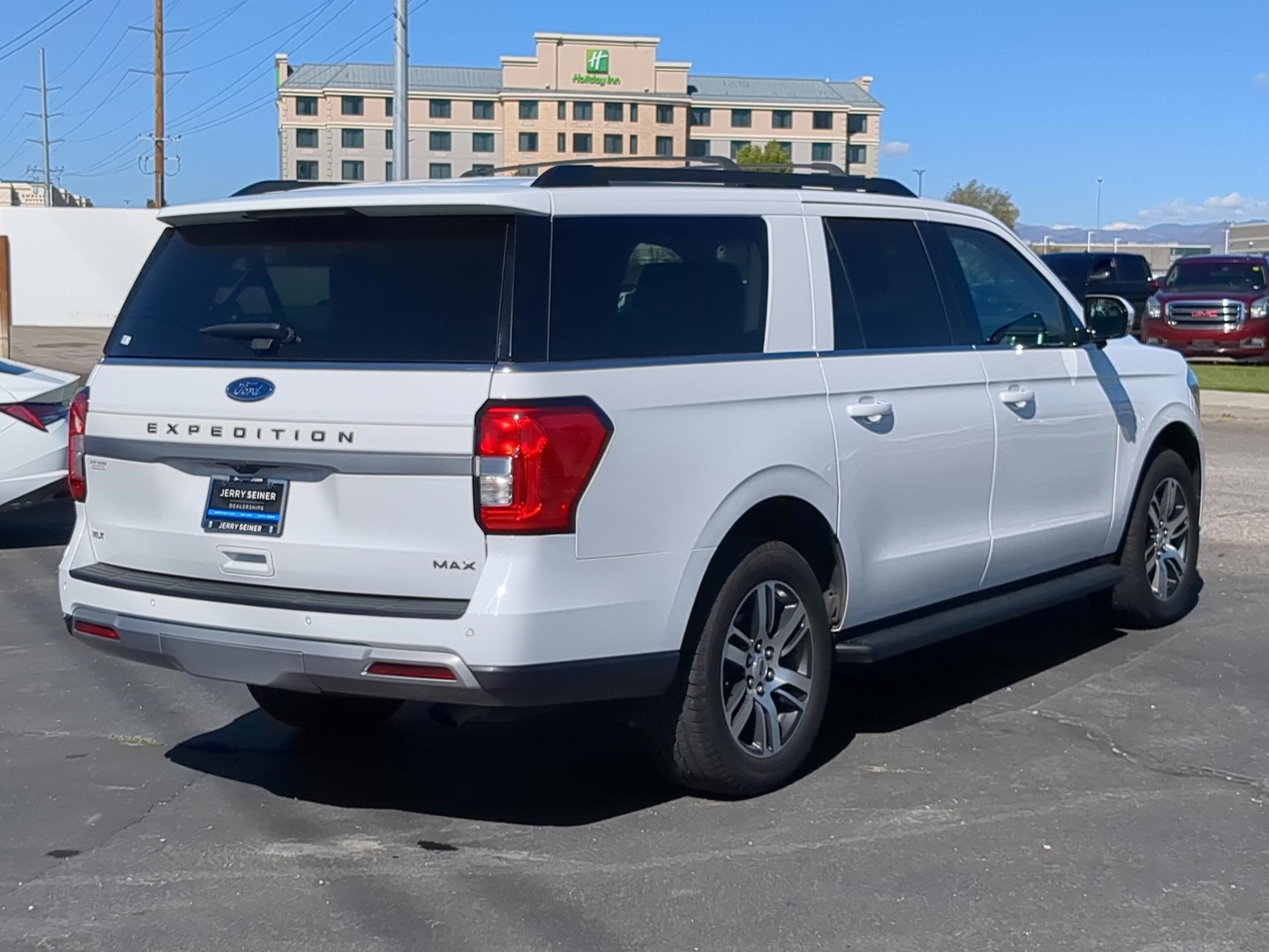 2024 Ford Expedition MAX XLT photo 5