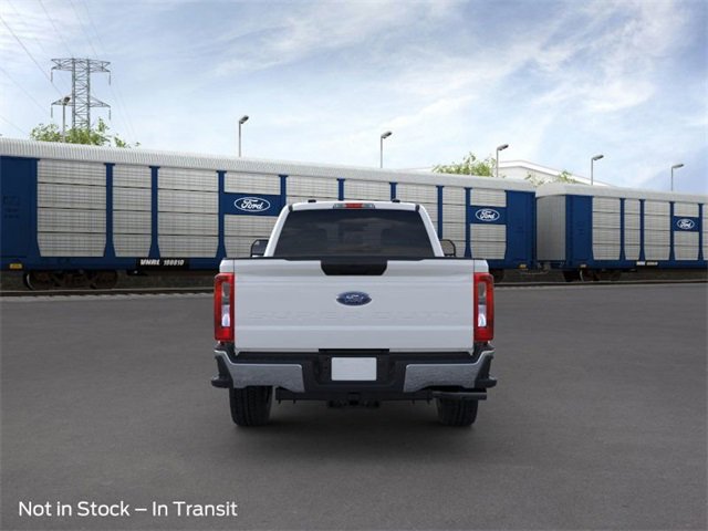 2025 Ford F-250 XLT photo 4