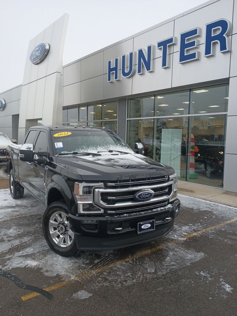 2022 Ford F-350 Super Duty Platinum's photo