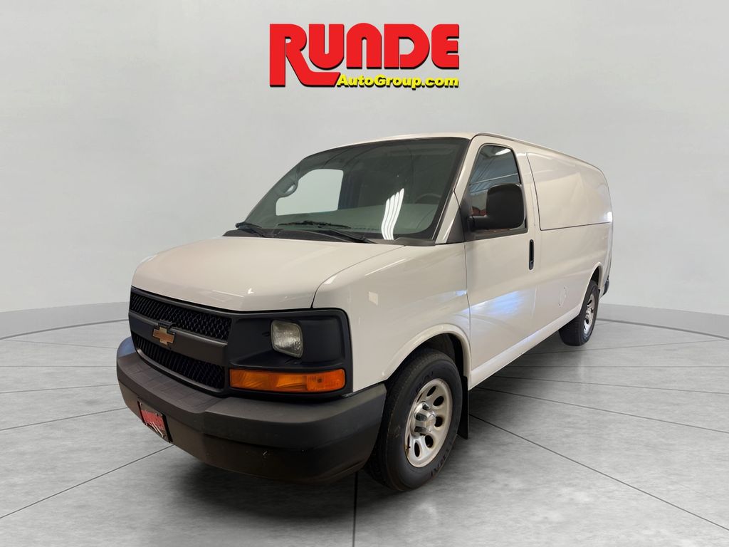 2014 Chevrolet Express Cargo Work Van's photo
