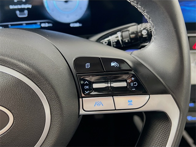 2024 Hyundai Elantra Limited photo 28