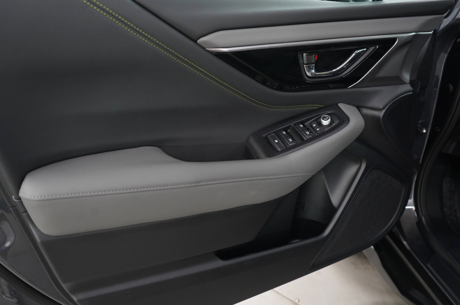 2023 Subaru Outback Onyx Edition photo 25