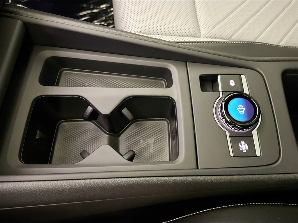2025 Volkswagen Tiguan SE R-Line Black photo 32