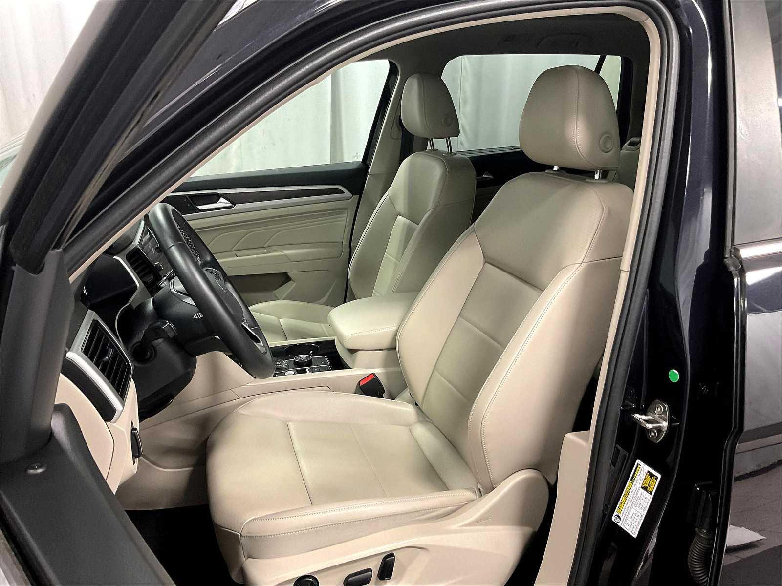 2022 Volkswagen Atlas V6 SE Technology photo 6