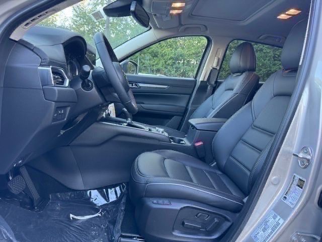 2025 Mazda CX-5 2.5 S Preferred photo 24