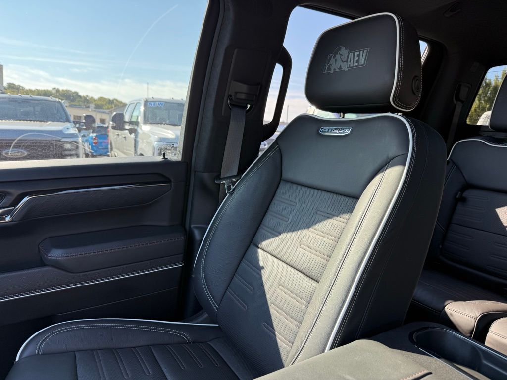 2024 Gmc Sierra 1500 AT4X photo 26