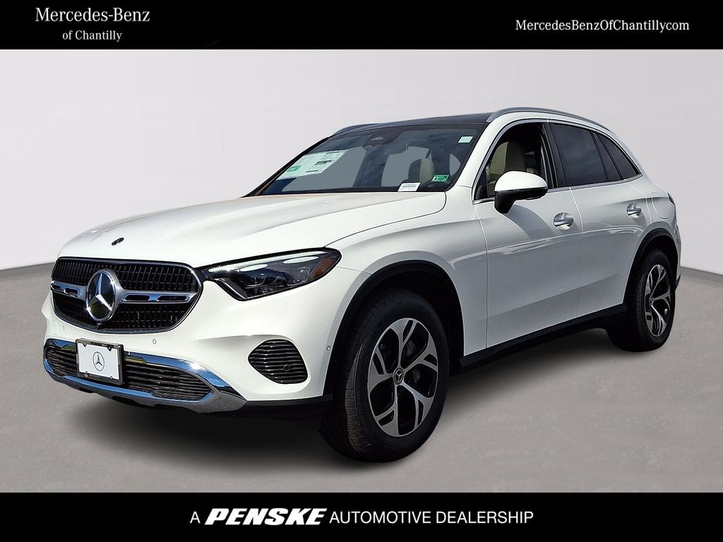 2026 Mercedes-Benz GLC Base's photo