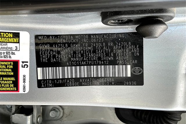 2023 Toyota Camry LE photo 31