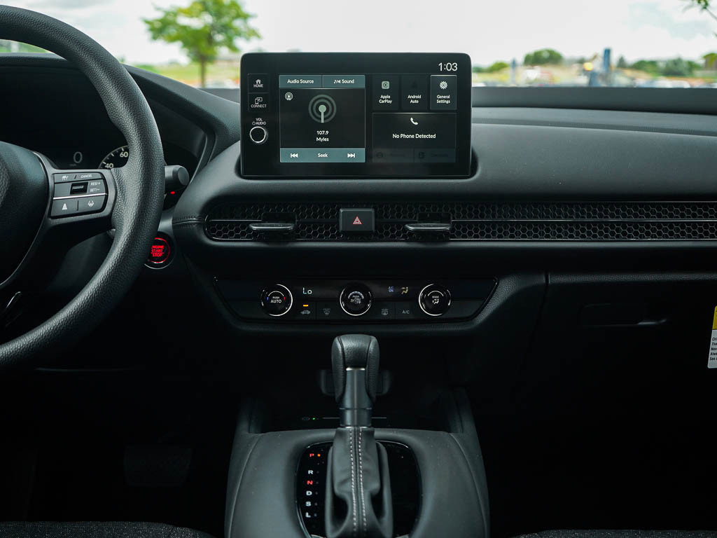 2026 Honda HR-V LX photo 15