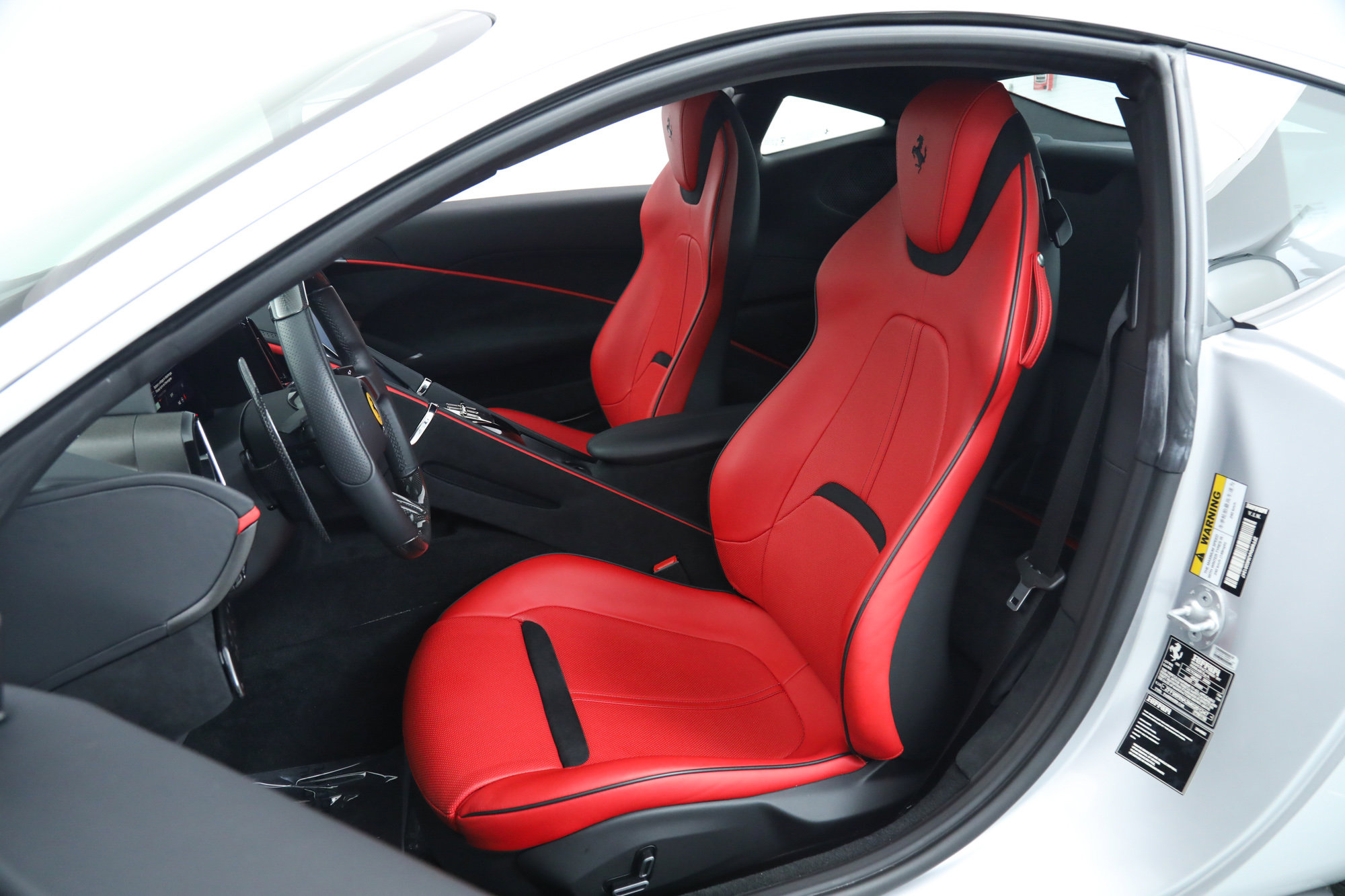2021 Ferrari Roma photo 5