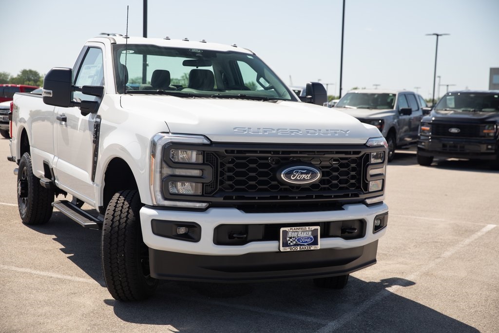 2025 Ford F-350 XL photo 7