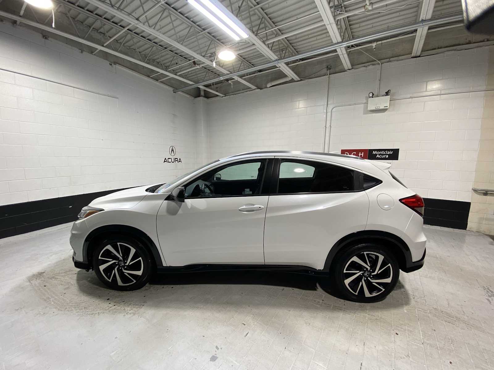 2020 Honda HR-V Sport photo 3