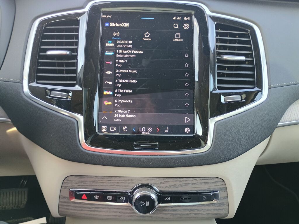 2024 Volvo XC90 Recharge Ultimate photo 14