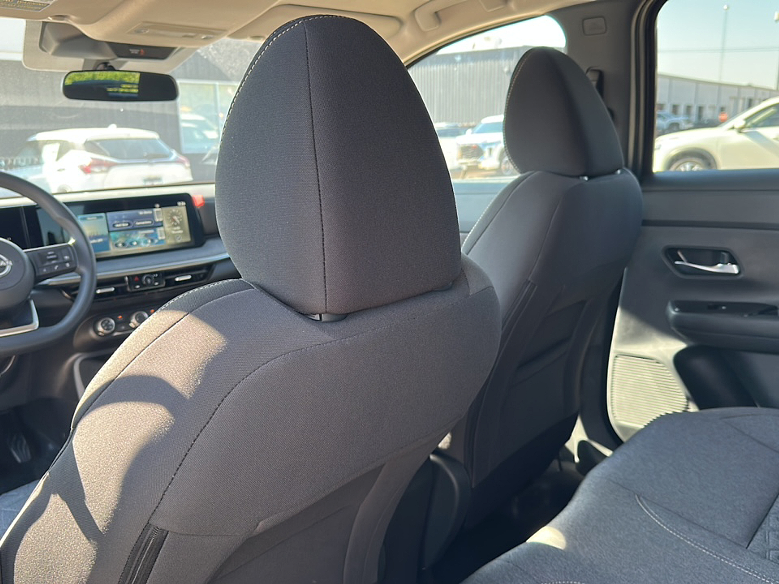 2025 Nissan Kicks SV photo 2