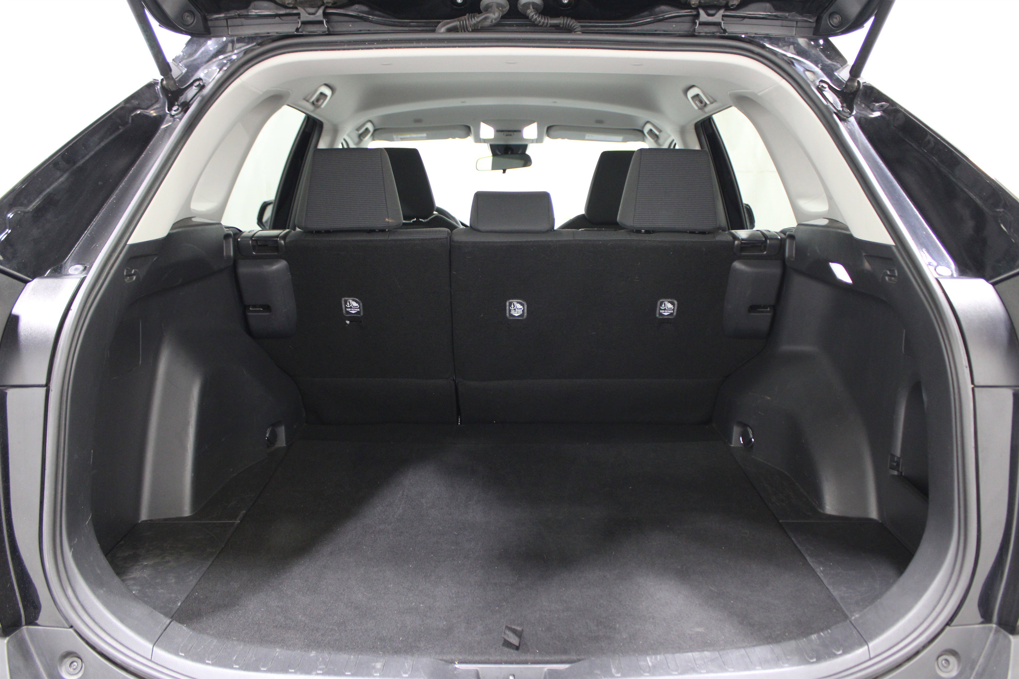 2024 Toyota RAV4 LE photo 10