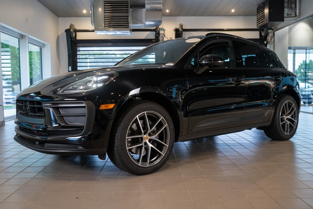Used 2025 Black Porsche  image 1
