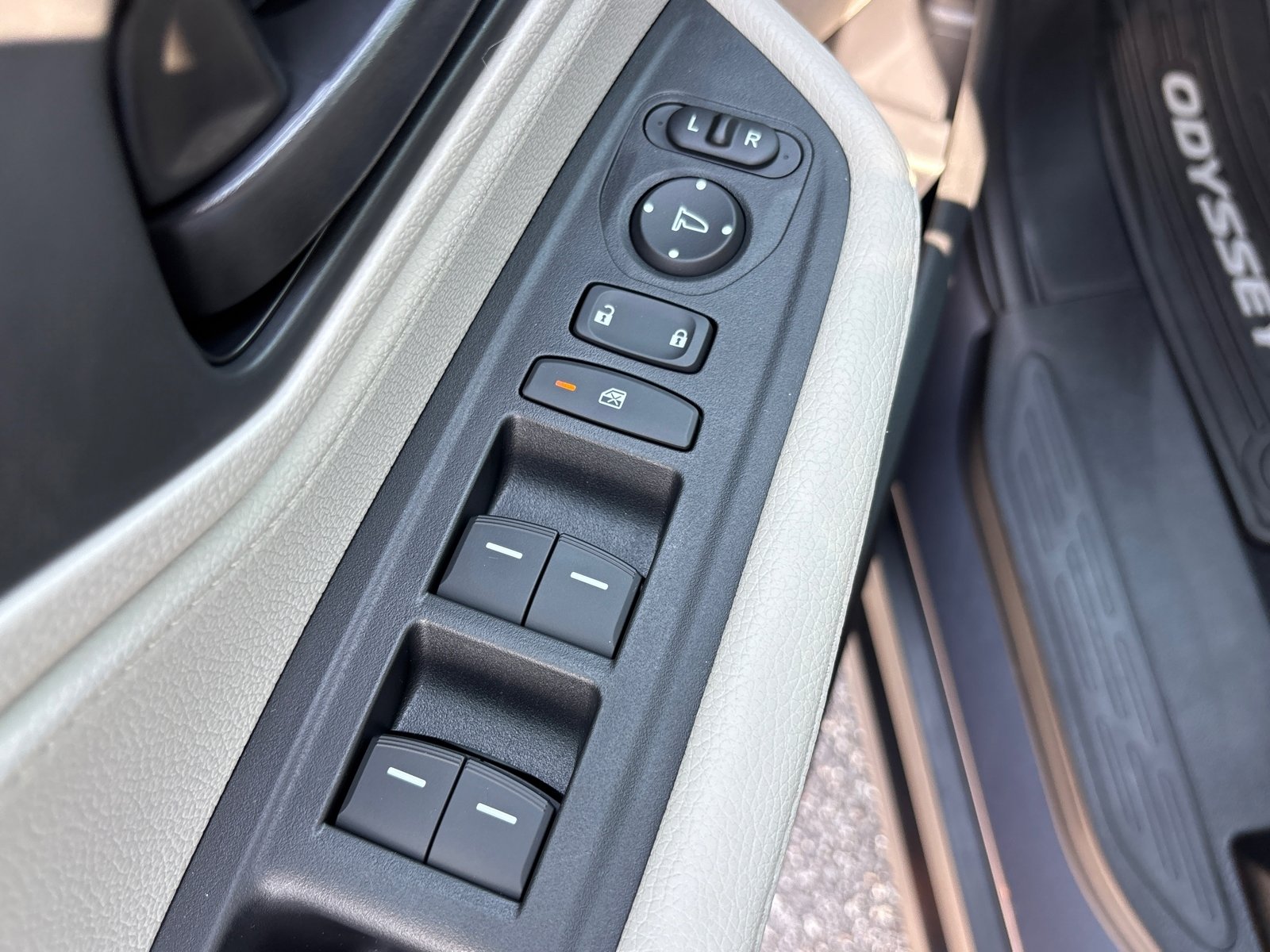 2026 Honda Odyssey EX-L photo 21