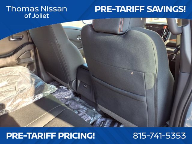 2025 Nissan Frontier PRO-4X photo 15