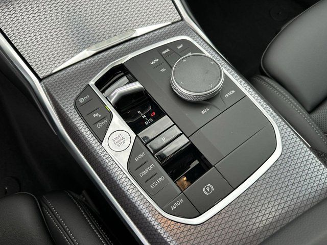2025 Bmw 330i photo 23