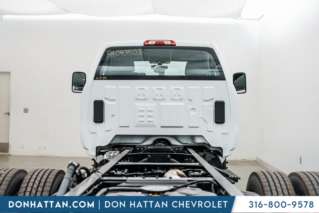 2023 Chevrolet Silverado 4500HD Work Truck photo 30