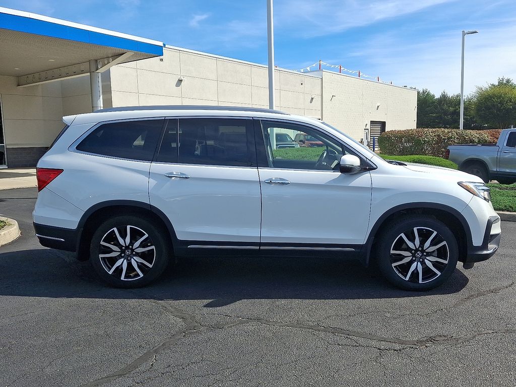 2022 Honda Pilot Touring photo 6