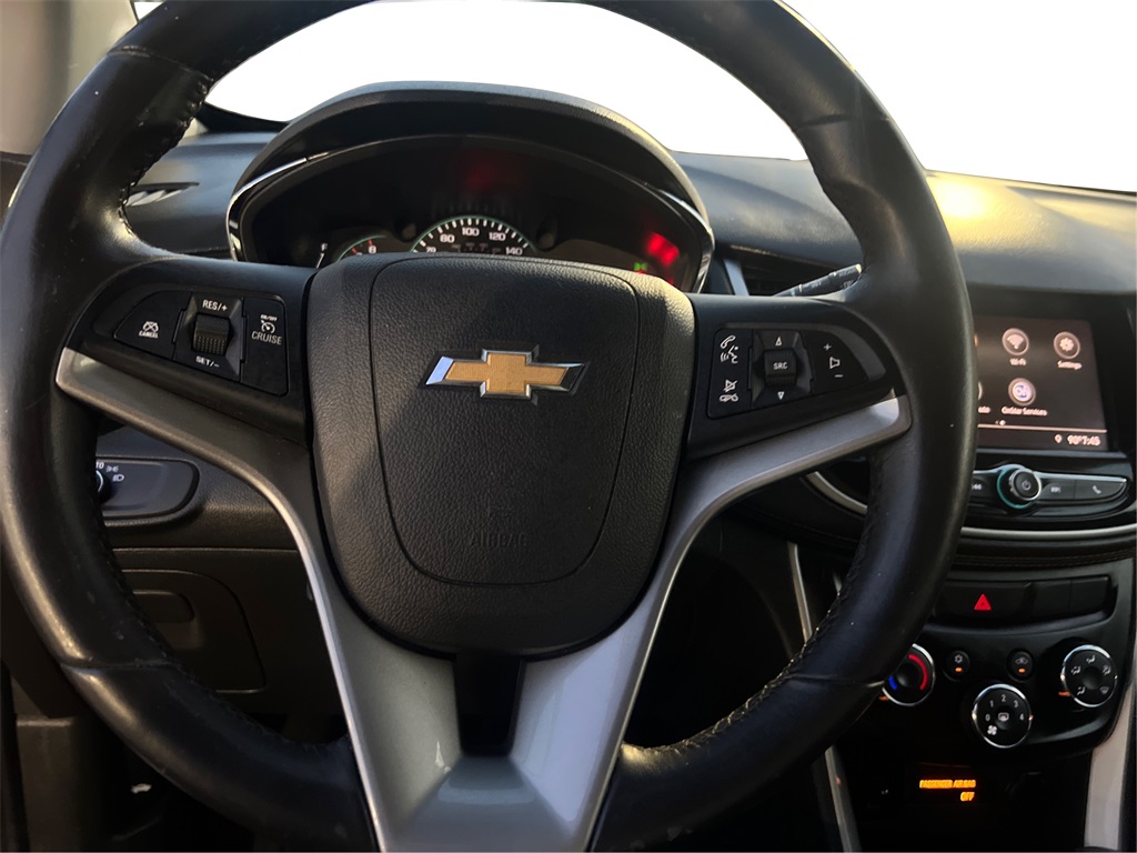 2021 Chevrolet Trax LT photo 14