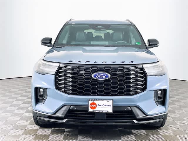 2025 Ford Explorer ST-Line photo 2