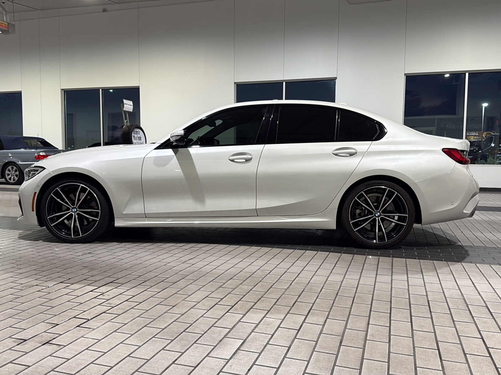 2019 Bmw 330i 3-Series photo 3