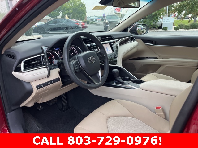 2018 Toyota Camry LE photo 5