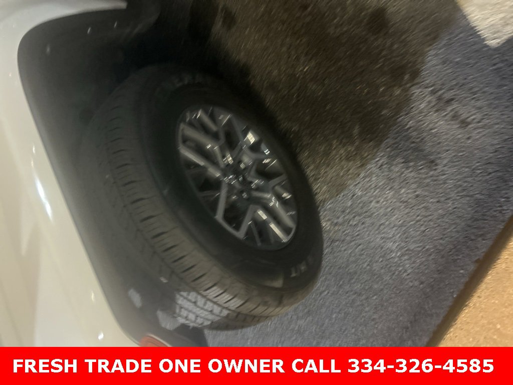 2024 Jeep Wrangler Sahara photo 2