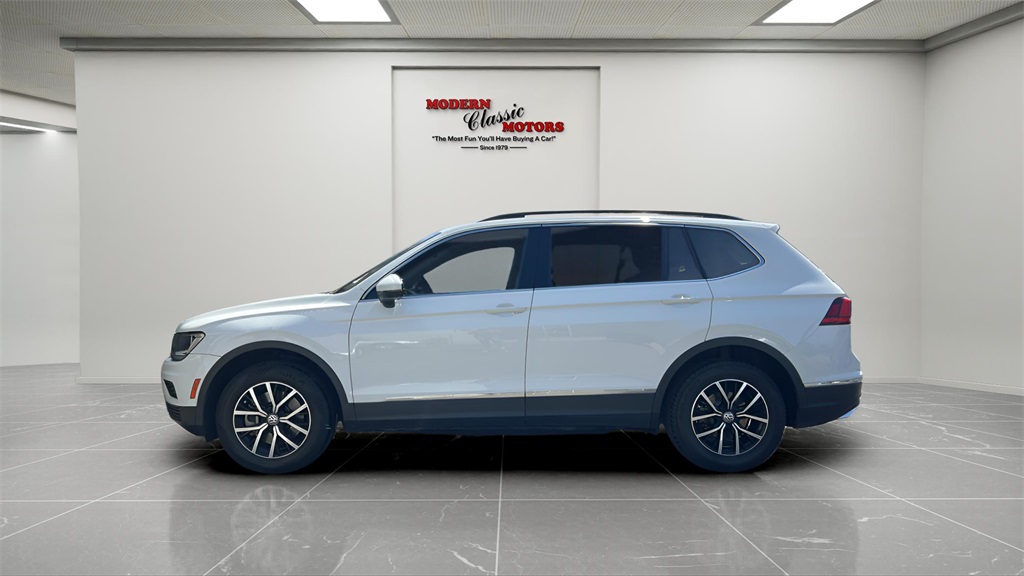 2021 Volkswagen Tiguan R-Line Black SEL photo 3