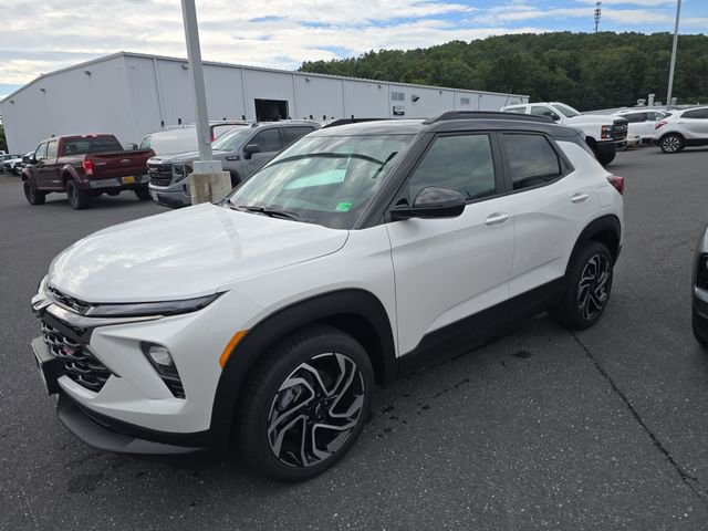 2026 Chevrolet Trailblazer RS photo 2